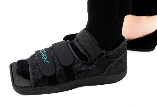 Zapato post operatorio Medway punta cuadrada talla chica